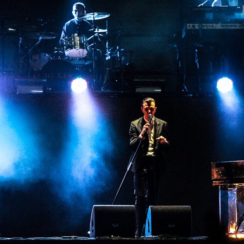 5-hurts-summer-well-2012-8