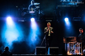 5-hurts-summer-well-2012-8