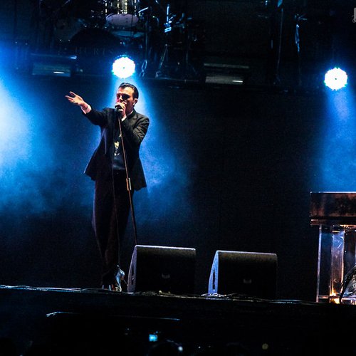 5-hurts-summer-well-2012-9