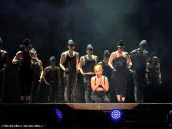 lady-gaga-bucharest-concert-2012-13