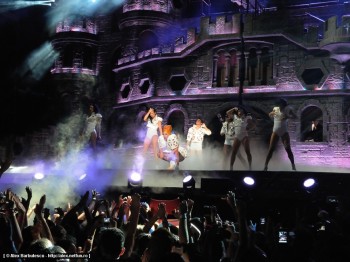 lady-gaga-bucharest-concert-2012-4