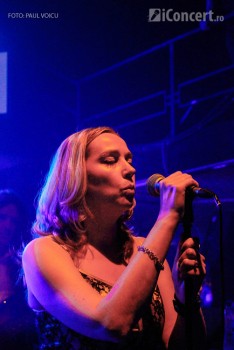 anathema-chaos-bucharest-2012-3