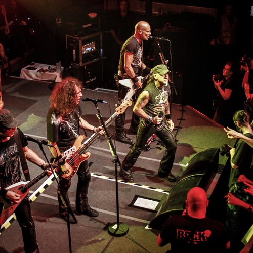 accept-bucharest-2012-chaos-venue-23