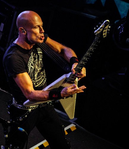 accept-bucharest-2012-chaos-venue-29