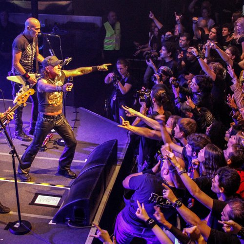 accept-bucharest-2012-chaos-venue-31