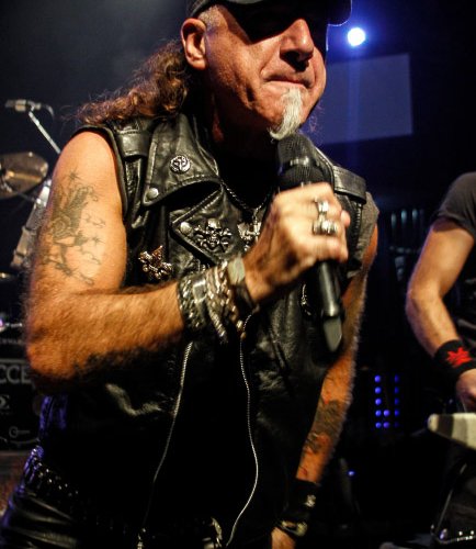 accept-bucharest-2012-chaos-venue-34