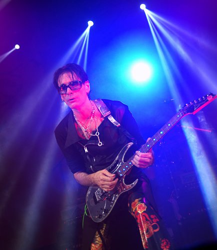steve-vai-bucharest-2012-sala-palatului-17