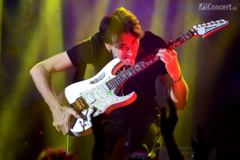 steve-vai-bucharest-2012-sala-palatului-18