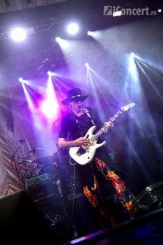 steve-vai-bucharest-2012-sala-palatului-24