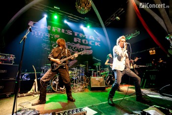 1-addiction-christmas-rock-silver-church-13