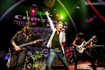 1-addiction-christmas-rock-silver-church-19