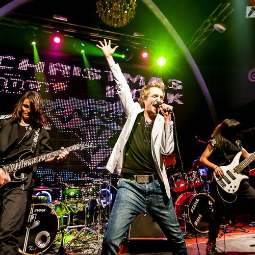 1-addiction-christmas-rock-silver-church-19