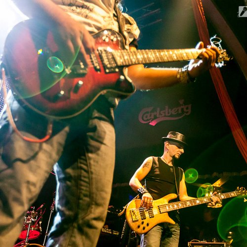 2-cargo-christmas-rock-silver-church-17