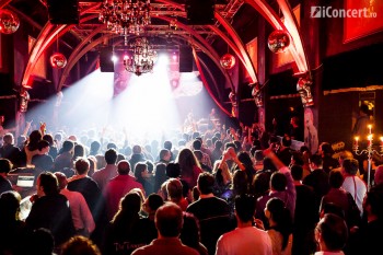 2-cargo-christmas-rock-silver-church-2