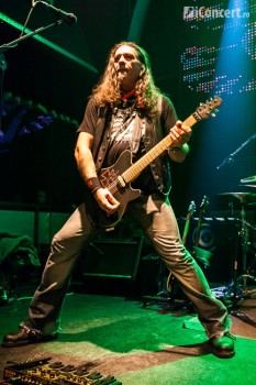 2-cargo-christmas-rock-silver-church-21