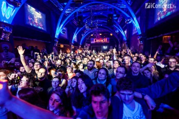 2-cargo-christmas-rock-silver-church-35