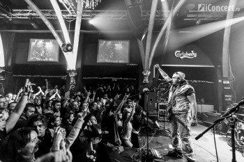 2-cargo-christmas-rock-silver-church-7