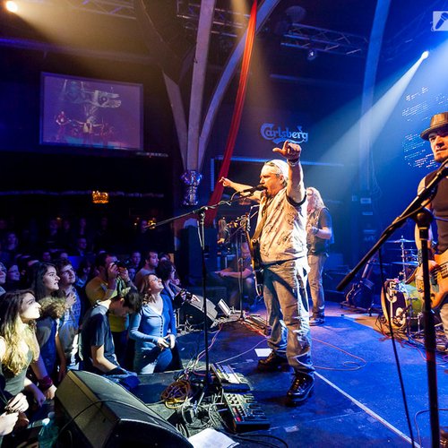 2-cargo-christmas-rock-silver-church-8