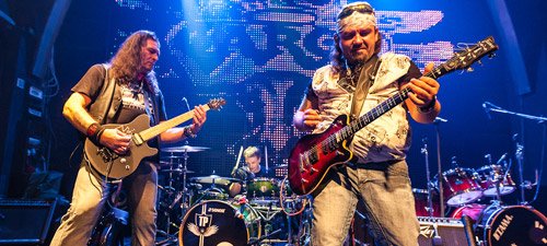 cargo-christmas-rock-siver-church