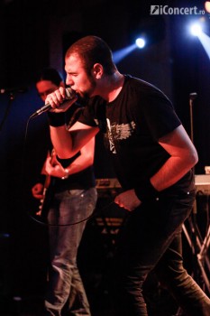 slash-warm-up-party-hard-rock-cafe-02