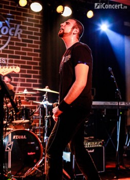 slash-warm-up-party-hard-rock-cafe-03