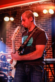 slash-warm-up-party-hard-rock-cafe-05