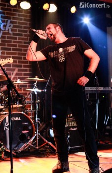 slash-warm-up-party-hard-rock-cafe-07