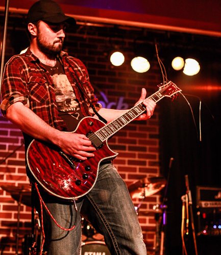 slash-warm-up-party-hard-rock-cafe-11