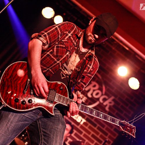 slash-warm-up-party-hard-rock-cafe-12