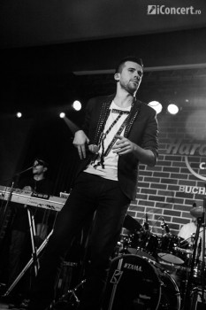 slash-warm-up-party-hard-rock-cafe-19