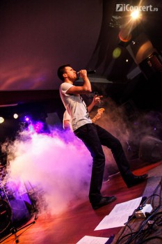 slash-warm-up-party-hard-rock-cafe-22