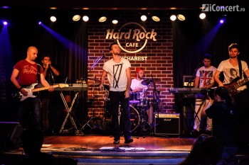 slash-warm-up-party-hard-rock-cafe-24