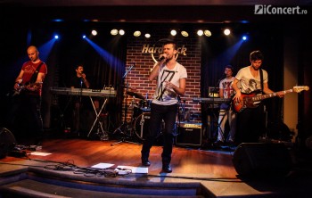 slash-warm-up-party-hard-rock-cafe-28