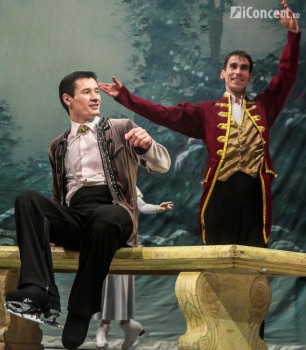 lacul-lebedelor-sala-palatului-bucuresti-07