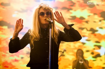 1-the-asteroids-galaxy-tour-fratelli-bucuresti-02