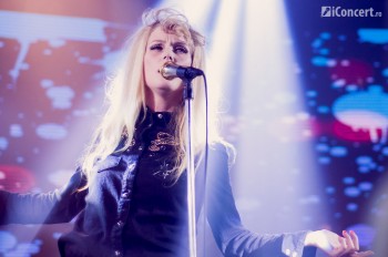 1-the-asteroids-galaxy-tour-fratelli-bucuresti-07