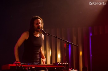 1-the-asteroids-galaxy-tour-fratelli-bucuresti-14