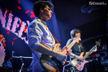 2-madame-hooligan-the-silver-church-02