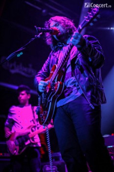 2-madame-hooligan-the-silver-church-05