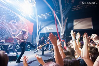 aternosfera-epizodia-the-silver-church-03