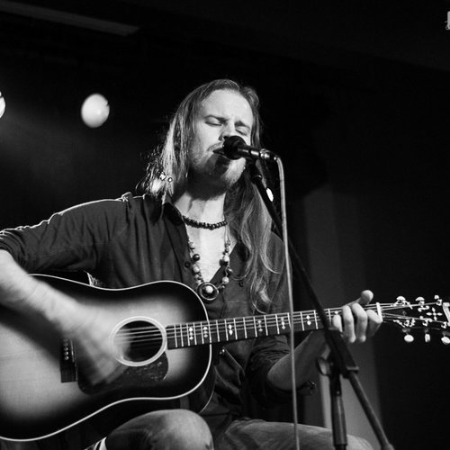 eric-martin-hard-rock-cafe-bucharest-01