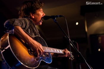 eric-martin-hard-rock-cafe-bucharest-13