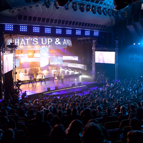 gala-on-air-music-awards-2013-38