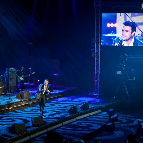gala-on-air-music-awards-2013-57