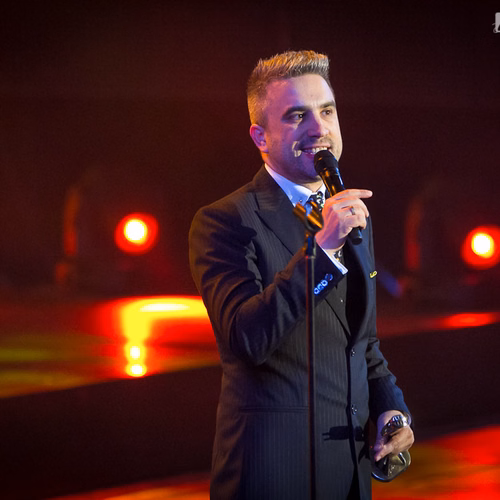 gala-on-air-music-awards-2013-58