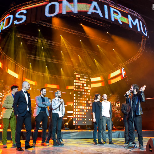 gala-on-air-music-awards-2013-77