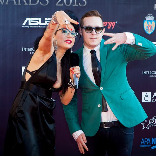on-air-music-awards-2013-red-carpet-04