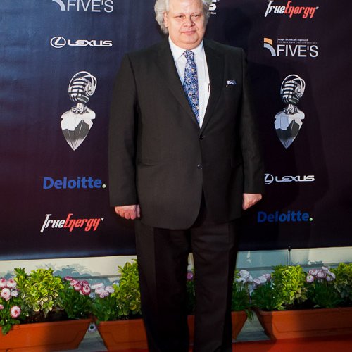 on-air-music-awards-2013-red-carpet-23