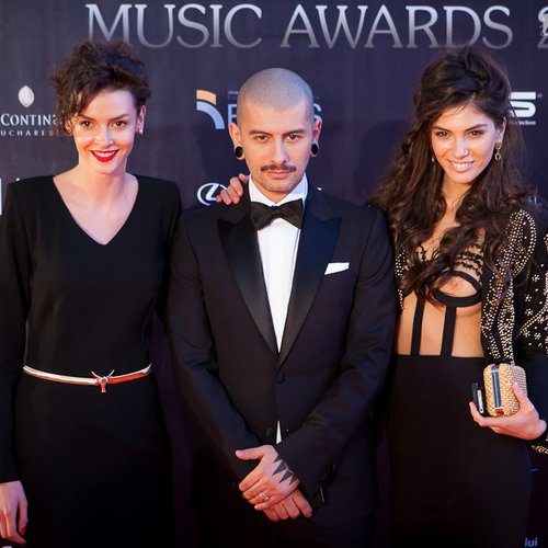 on-air-music-awards-2013-red-carpet-66