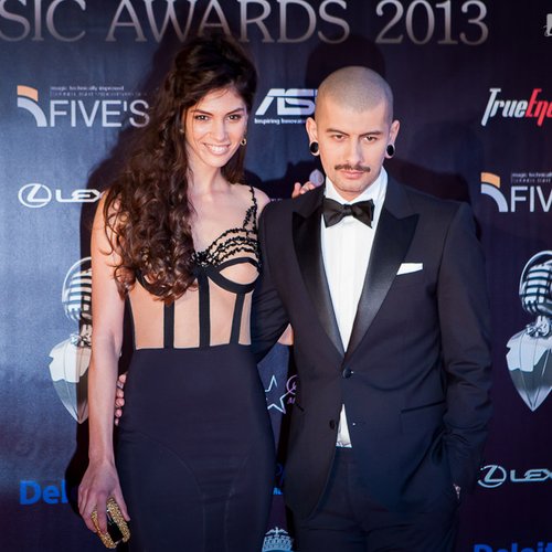 on-air-music-awards-2013-red-carpet-71